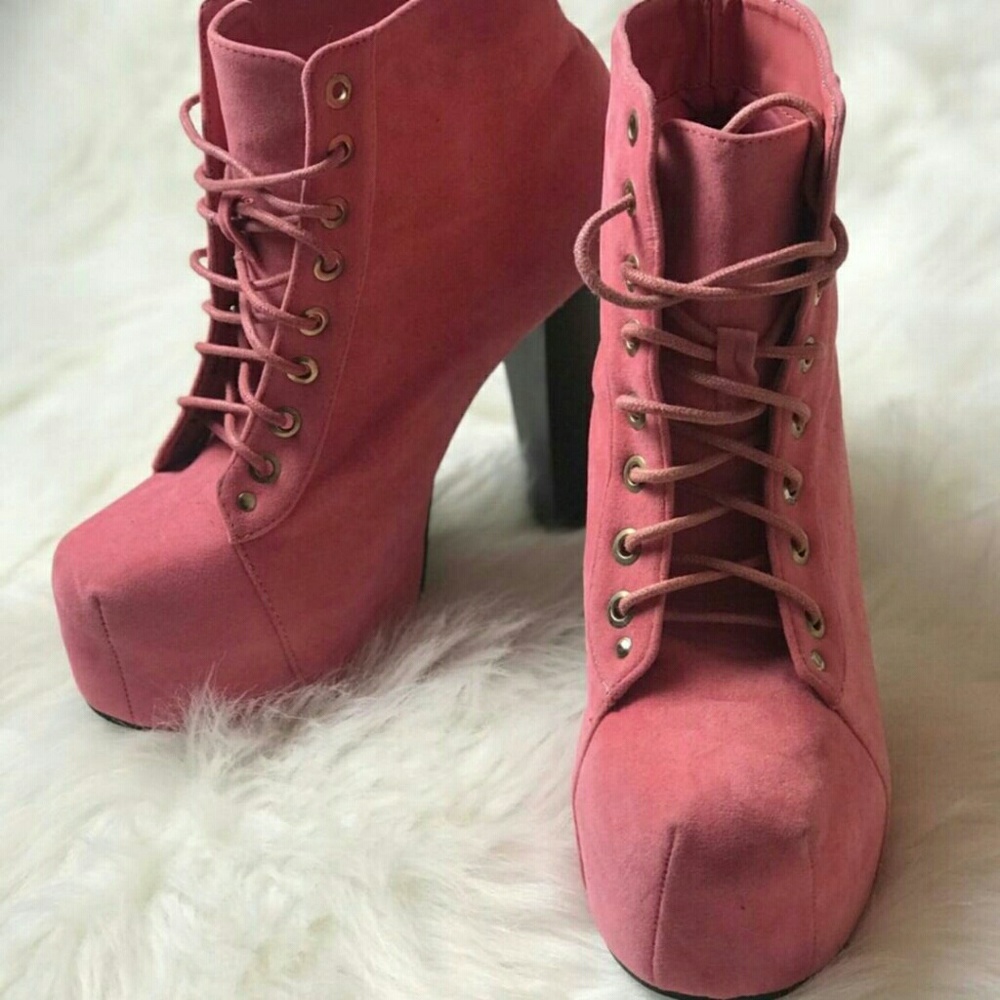 Pink boots - Picture 3 of 3